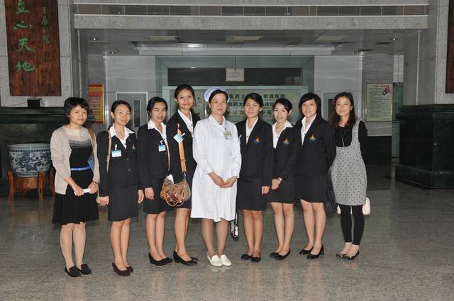 泰国孔敬大学护理学院实习护生到我院参观交流