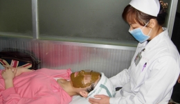 中药敷脸治疗痤疮