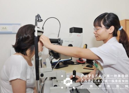 眼底血管造影检查