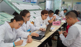 牢记使命彰初心，杏林春暖送健康——我院内科五支部开展“防控糖尿病，保护你的家庭”