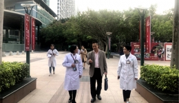 【不忘初心 牢记使命】医院副院长黄仲海到凤岭北社区卫生服中心调研
