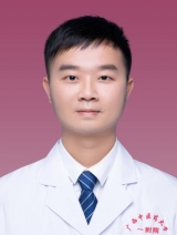 何炳坤