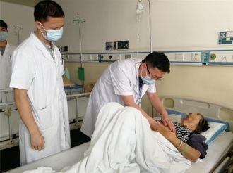 【广中医名医荟】治愈身体与心灵，与患者同“肝”共苦——脾胃肝病科专家黄晶晶