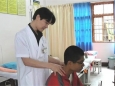 【广中医名医荟】白衣秉丹心，妙手推拿除病痛——推拿科专家雷龙鸣