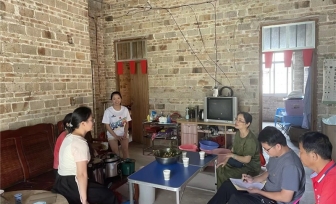 第一临床医学院教学党总支开展“我为群众办实事”暑期家访活动