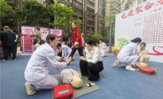 党建聚合力 公益社区行——仙葫院区党总支第一党支部联合第三、八、十四党支部及东葛院区外科第四党支部开展健康义诊主题党日活动