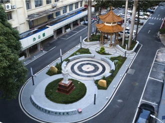 医院庭院鸟瞰图